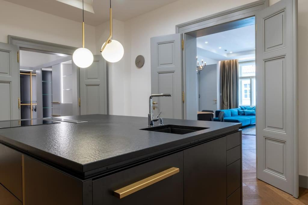 Luxury Old Town Apt, Parking Apartment Prague Luaran gambar